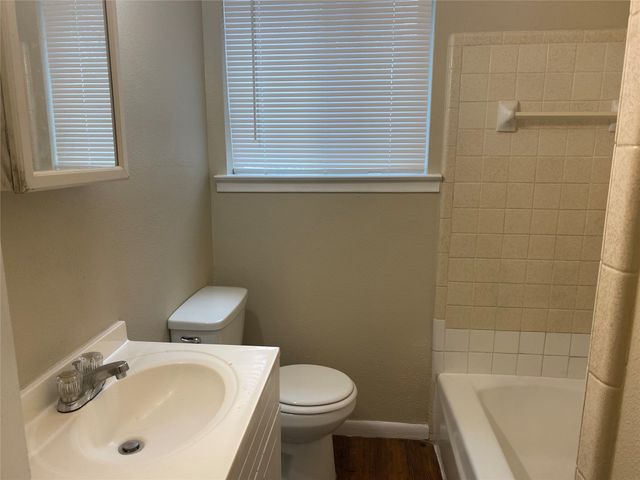 619 Arbor Lane, Lancaster, TX 75134