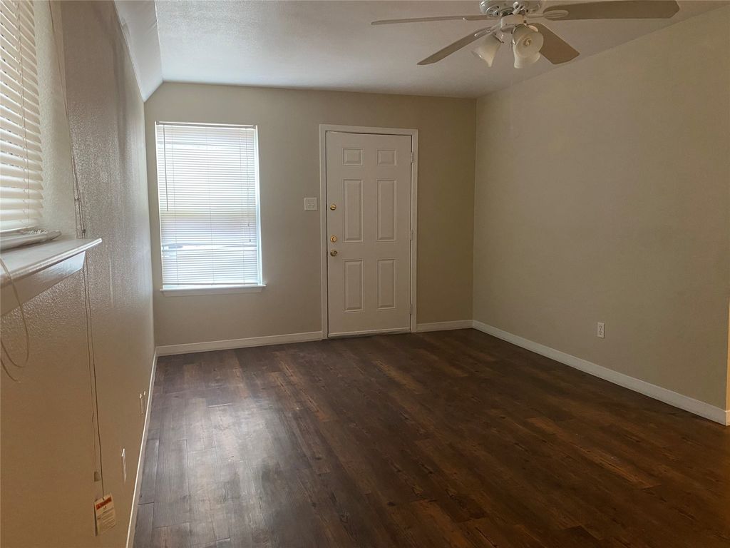 619 Arbor Lane, Lancaster, TX 75134