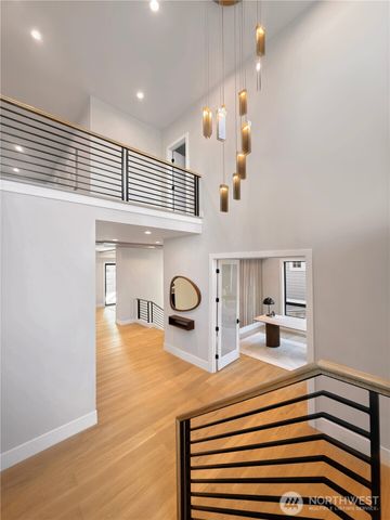 1630 104th Avenue SE, Bellevue, WA 98004