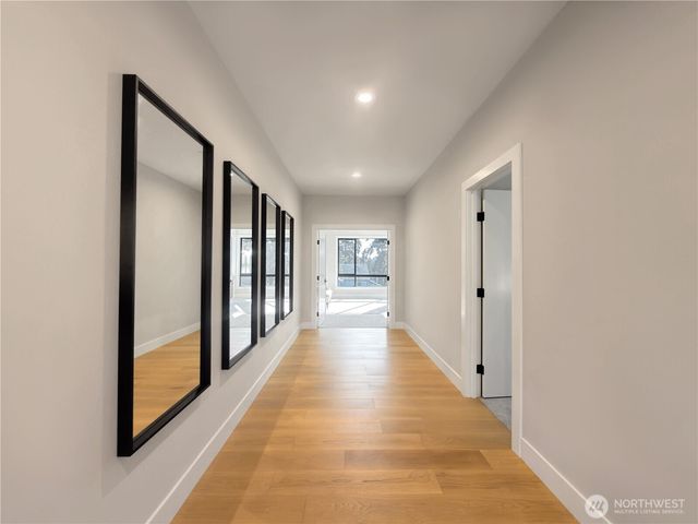 1630 104th Avenue SE, Bellevue, WA 98004