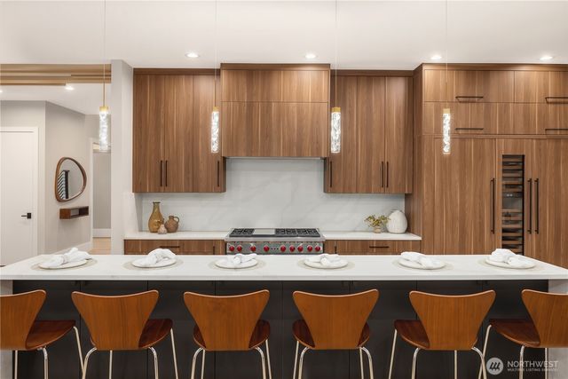 1630 104th Avenue SE, Bellevue, WA 98004