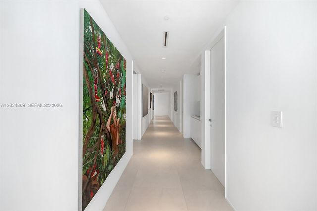 1000 Biscayne Boulevard 3701, Miami, FL 33132