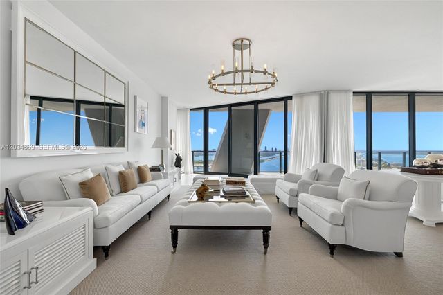 1000 Biscayne Boulevard 3701, Miami, FL 33132