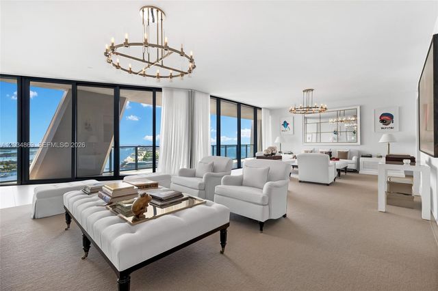 1000 Biscayne Boulevard 3701, Miami, FL 33132