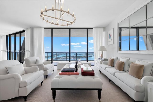 1000 Biscayne Boulevard 3701, Miami, FL 33132