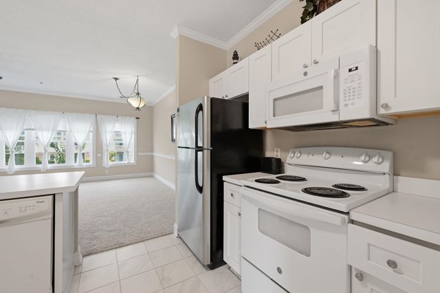 4834 Carnation Cir Apt 203, Myrtle Beach, SC 29577