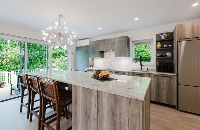 104 Fir St, Fairhaven, MA 02719