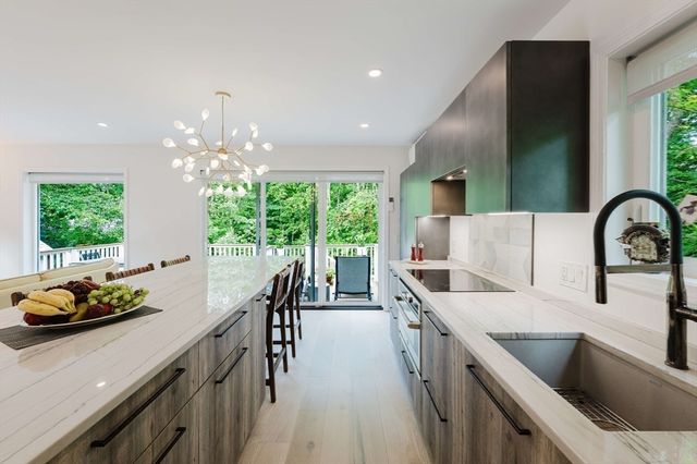 104 Fir St, Fairhaven, MA 02719