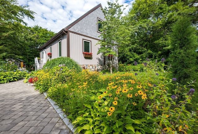 104 Fir St, Fairhaven, MA 02719