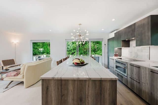 104 Fir St, Fairhaven, MA 02719