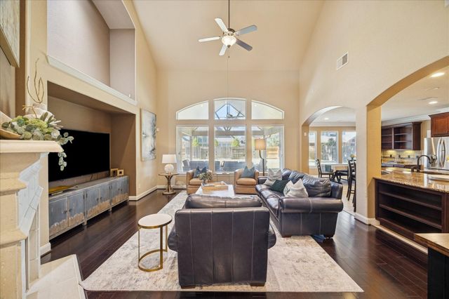 410 Mcallister Avenue, Sugar Land, TX 77479