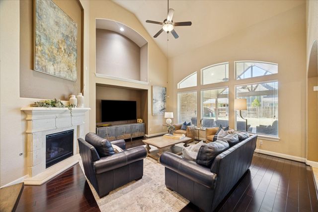 410 Mcallister Avenue, Sugar Land, TX 77479