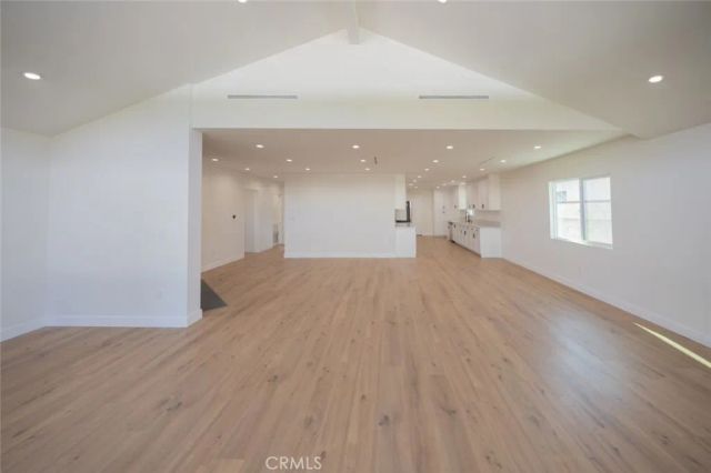 14727 Leadwell, Van Nuys, CA 91405