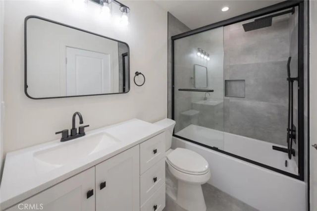 14727 Leadwell, Van Nuys, CA 91405