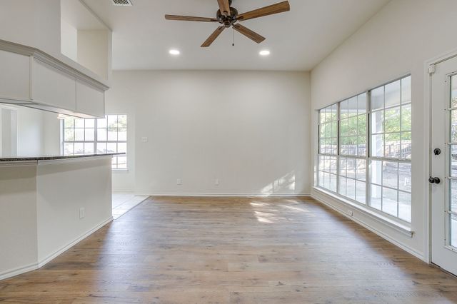 1502 Shadow Run, Weatherford, TX 76086