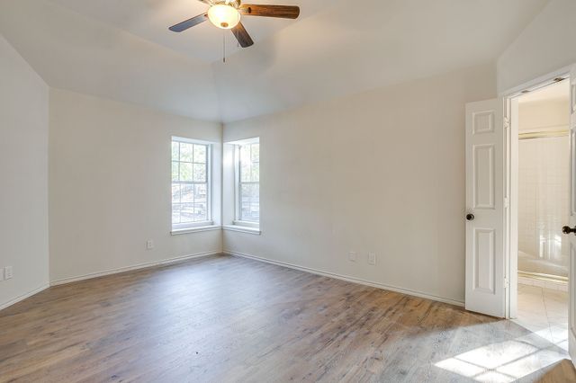 1502 Shadow Run, Weatherford, TX 76086