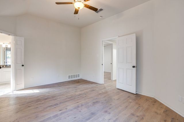 1502 Shadow Run, Weatherford, TX 76086