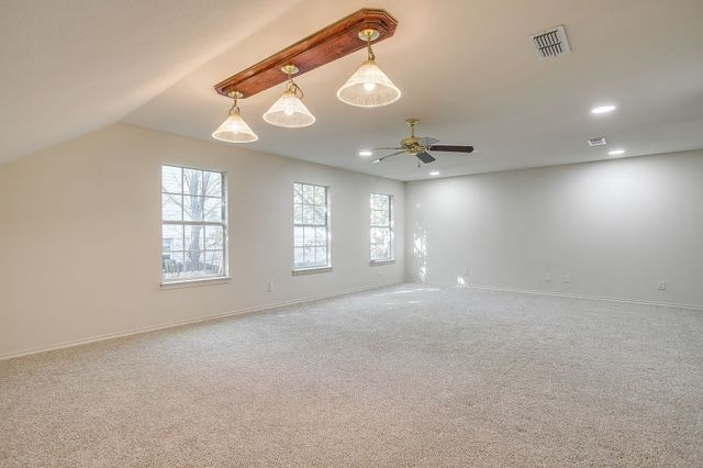 1502 Shadow Run, Weatherford, TX 76086