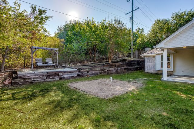 1502 Shadow Run, Weatherford, TX 76086