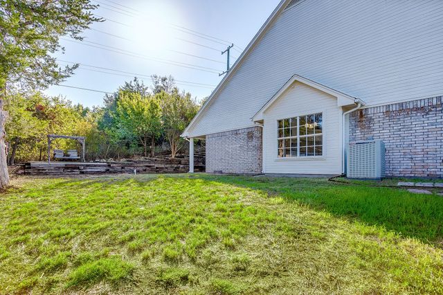 1502 Shadow Run, Weatherford, TX 76086