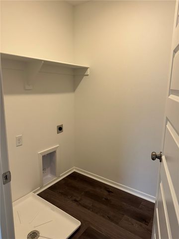 404 B W Cloud Drive, Siloam Springs, AR 72761