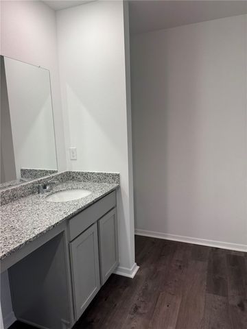 404 B W Cloud Drive, Siloam Springs, AR 72761