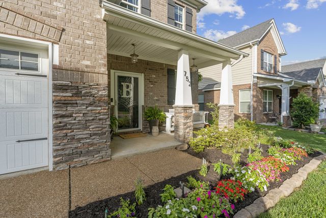 752 Bench Ln, Mount Juliet, TN 37122