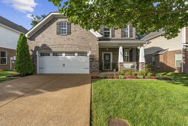 752 Bench Ln, Mount Juliet, TN 37122