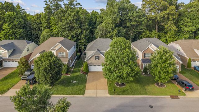 752 Bench Ln, Mount Juliet, TN 37122