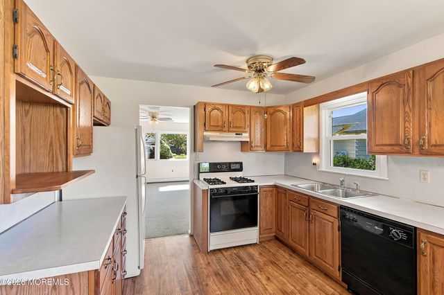 65 Sunflower Lane, Toms River, NJ 08755