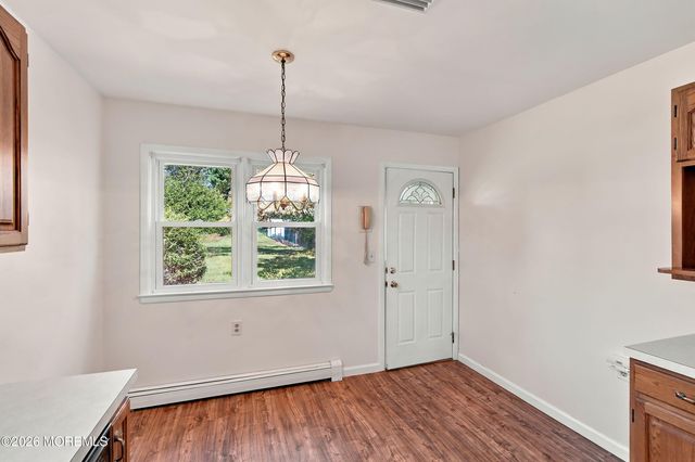 65 Sunflower Lane, Toms River, NJ 08755