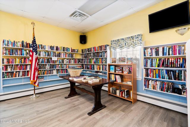 65 Sunflower Lane, Toms River, NJ 08755