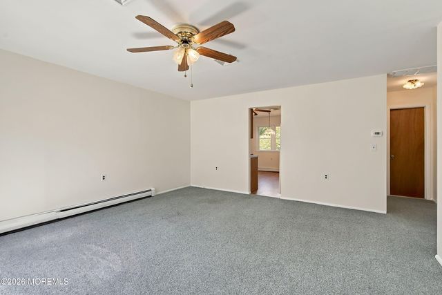 65 Sunflower Lane, Toms River, NJ 08755
