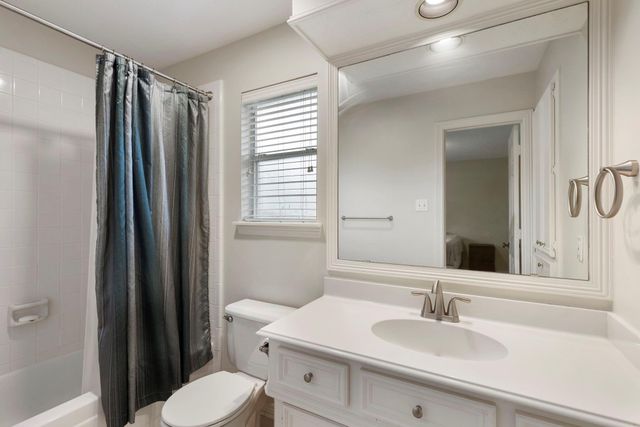 1 Fairmont Court, Conroe, TX 77304