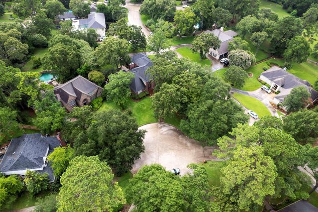 1 Fairmont Court, Conroe, TX 77304