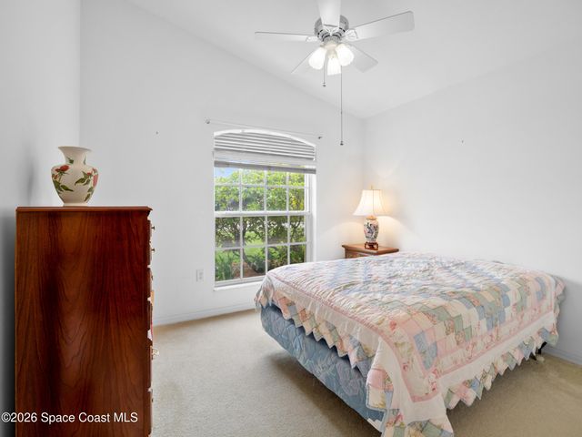 1060 Pine Creek Circle NE, Palm Bay, FL 32905