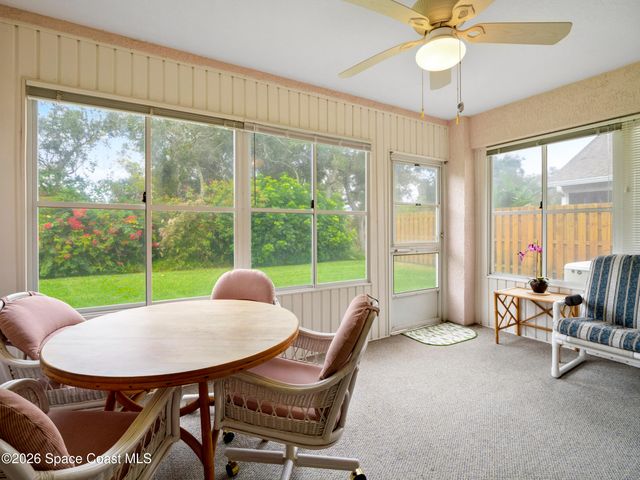 1060 Pine Creek Circle NE, Palm Bay, FL 32905