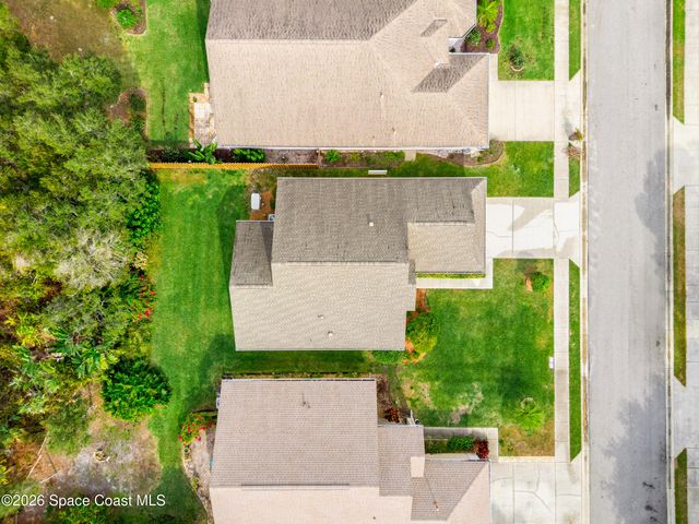 1060 Pine Creek Circle NE, Palm Bay, FL 32905