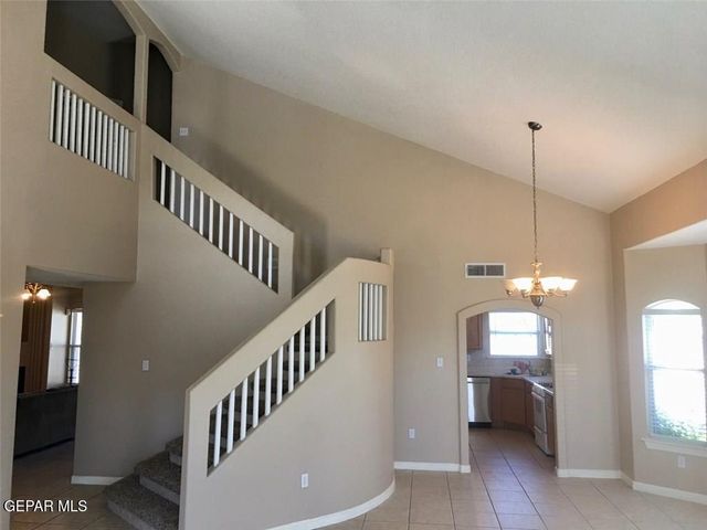 3112 TIERRA BOWLES Drive, El Paso, TX 79938