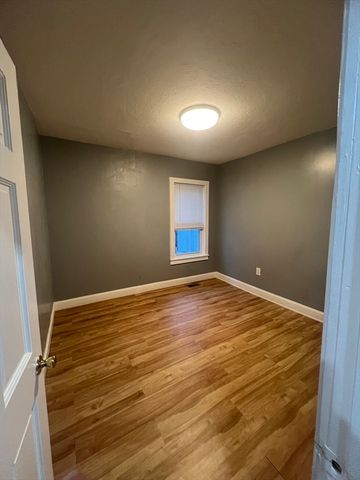 10 Essex St 1, Brockton, MA 02301