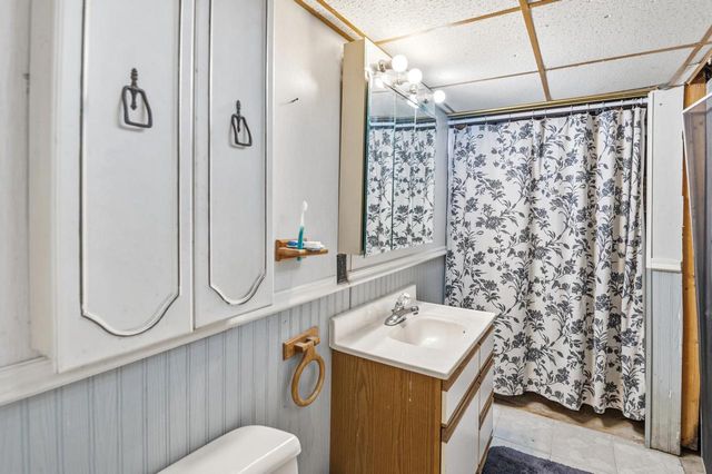 372 MARK COURT, Neenah, WI 54956