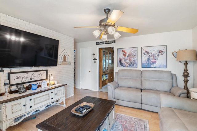 372 MARK COURT, Neenah, WI 54956