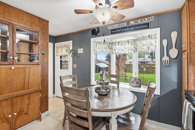 372 MARK COURT, Neenah, WI 54956