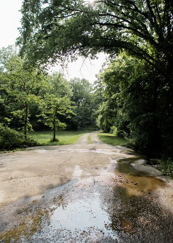 19429 East State Highway 14, Ava, MO 65608