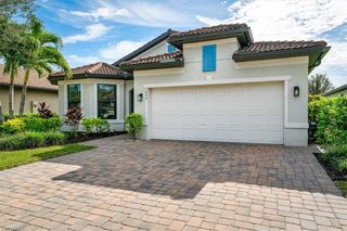 1996 Parson ST, Naples, FL 34120