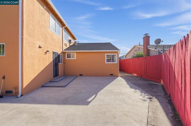 15345 Mendocino St, San Leandro, CA 94579