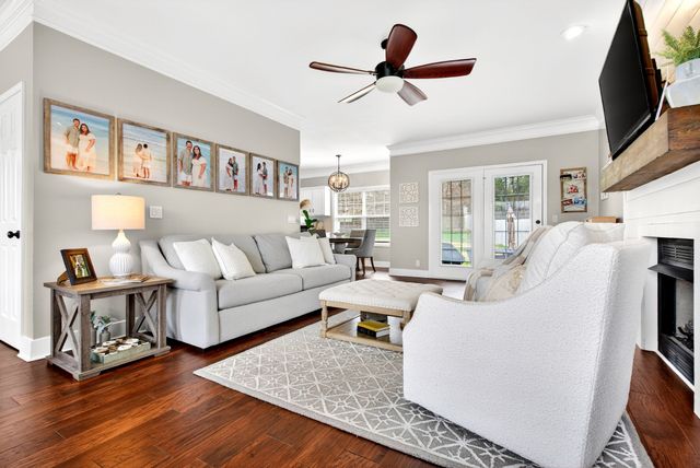 3098 Autumn Bluff Ct, Clarksville, TN 37040