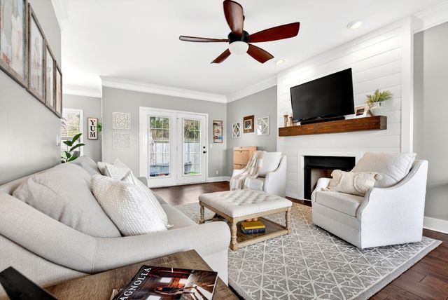 3098 Autumn Bluff Ct, Clarksville, TN 37040