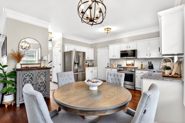 3098 Autumn Bluff Ct, Clarksville, TN 37040