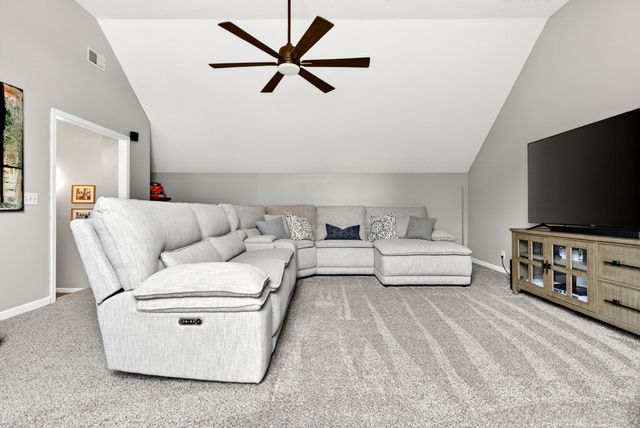 3098 Autumn Bluff Ct, Clarksville, TN 37040